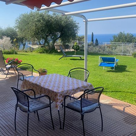 Villa Casa Vista Mare - Superb Garden And Parking Included à Imperia Extérieur photo