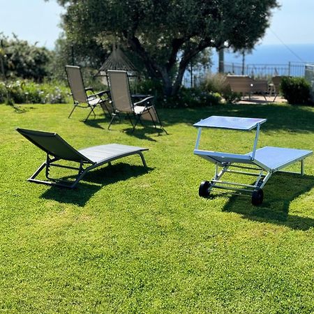 Villa Casa Vista Mare - Superb Garden And Parking Included à Imperia Extérieur photo