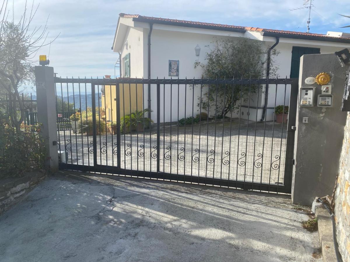 Villa Casa Vista Mare - Superb Garden And Parking Included à Imperia Extérieur photo