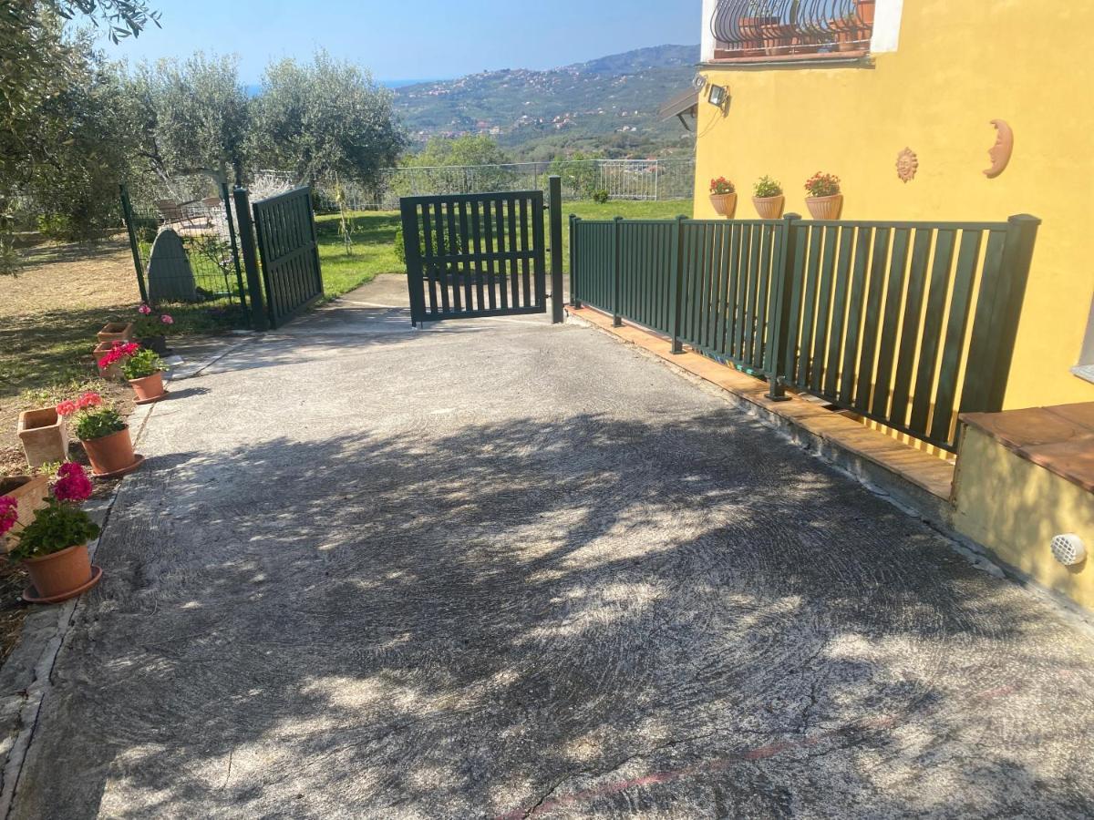 Villa Casa Vista Mare - Superb Garden And Parking Included à Imperia Extérieur photo