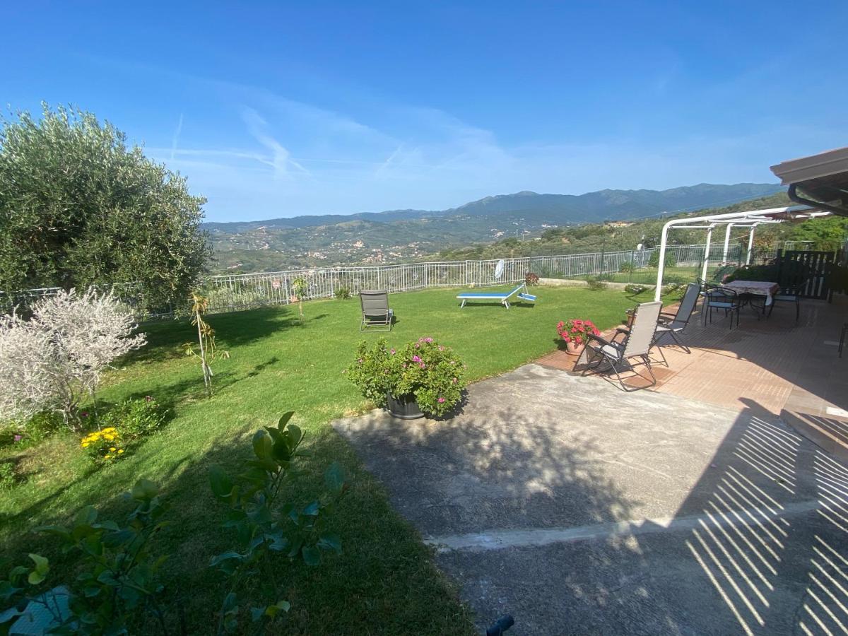 Villa Casa Vista Mare - Superb Garden And Parking Included à Imperia Extérieur photo