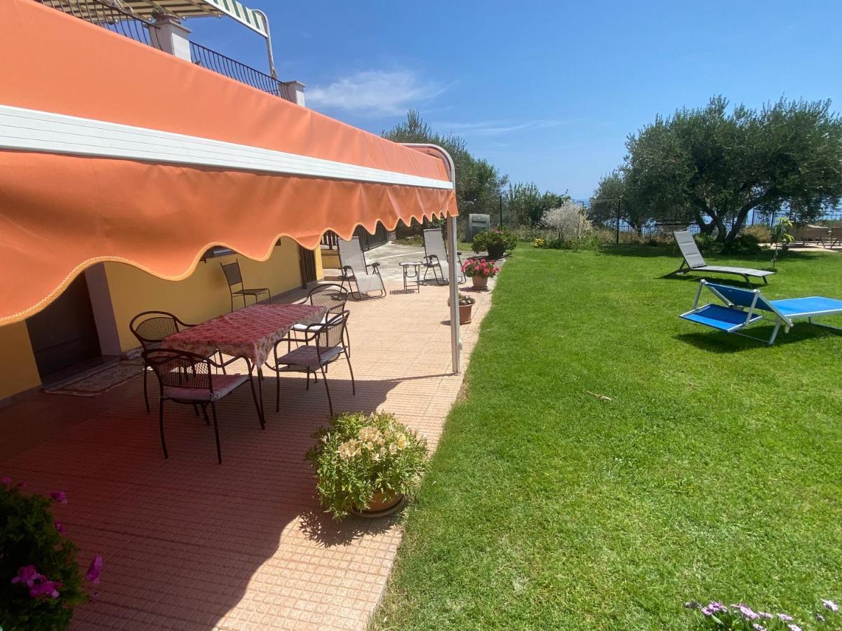 Villa Casa Vista Mare - Superb Garden And Parking Included à Imperia Extérieur photo
