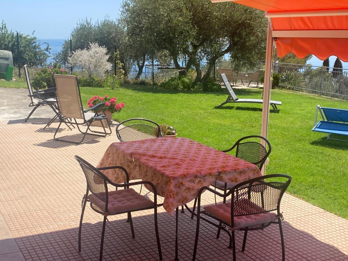 Villa Casa Vista Mare - Superb Garden And Parking Included à Imperia Extérieur photo