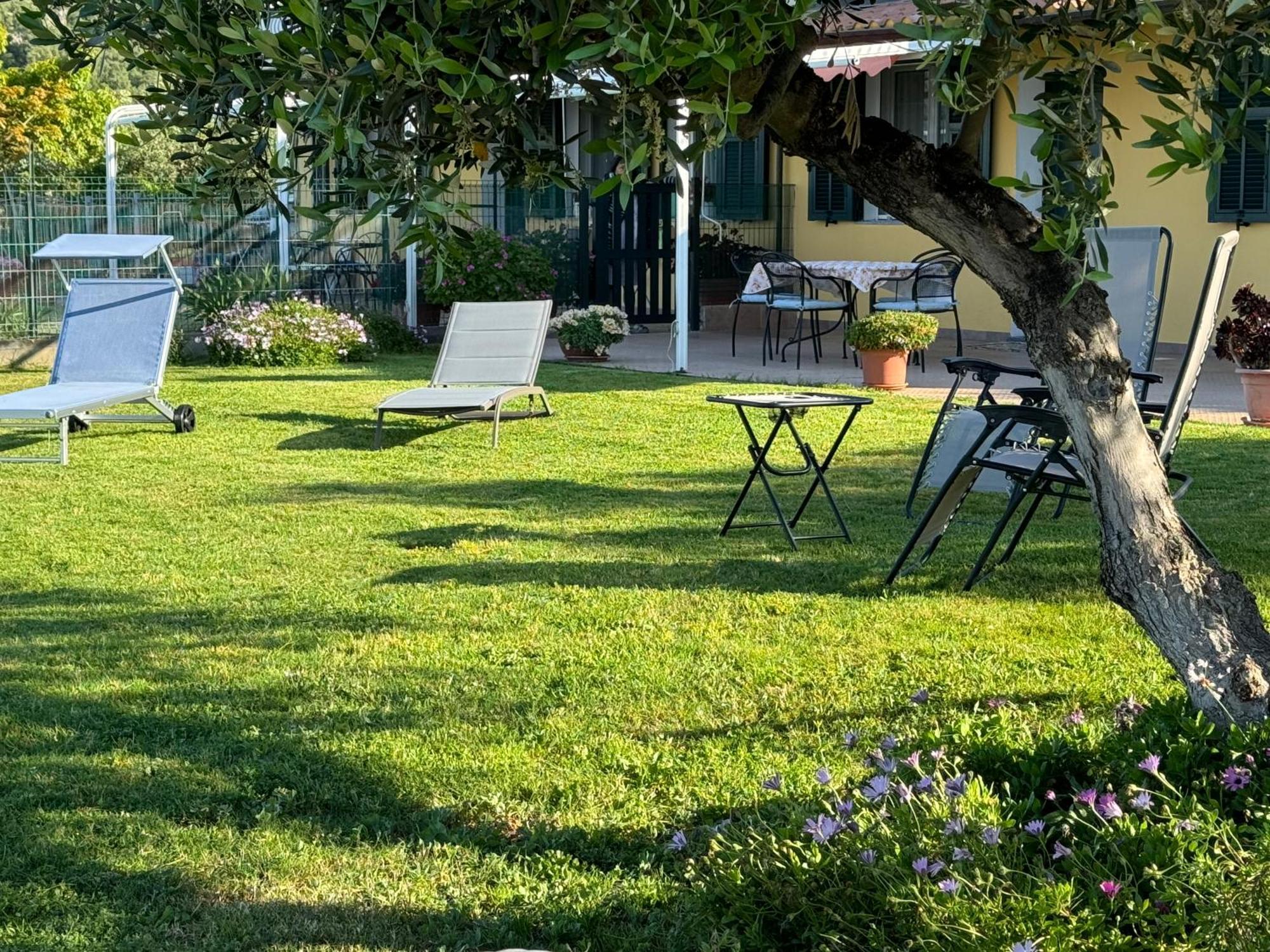 Villa Casa Vista Mare - Superb Garden And Parking Included à Imperia Extérieur photo